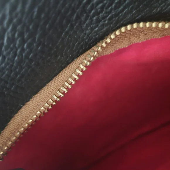 Dooney & Bourke Pebble Grain Leather Crossbody Bag | Adjustable Strap - Picture 10 of 10